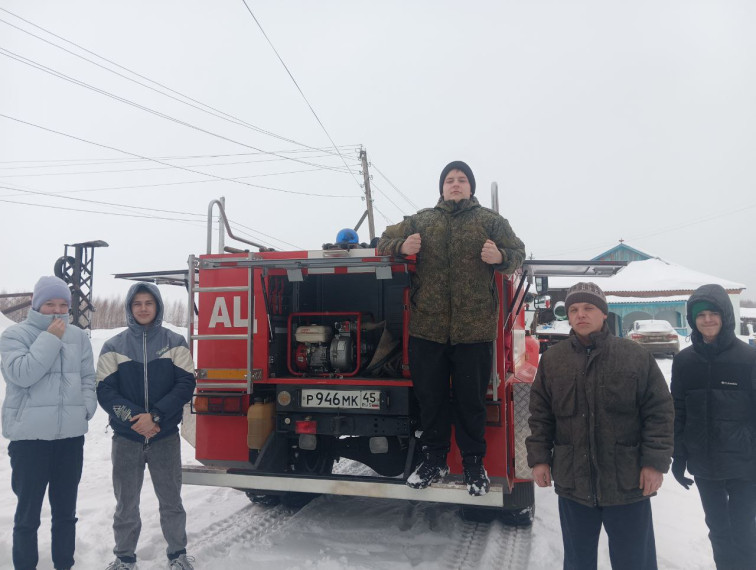 Экскурсия в муниципальный пожарный пост д. Ягодная.